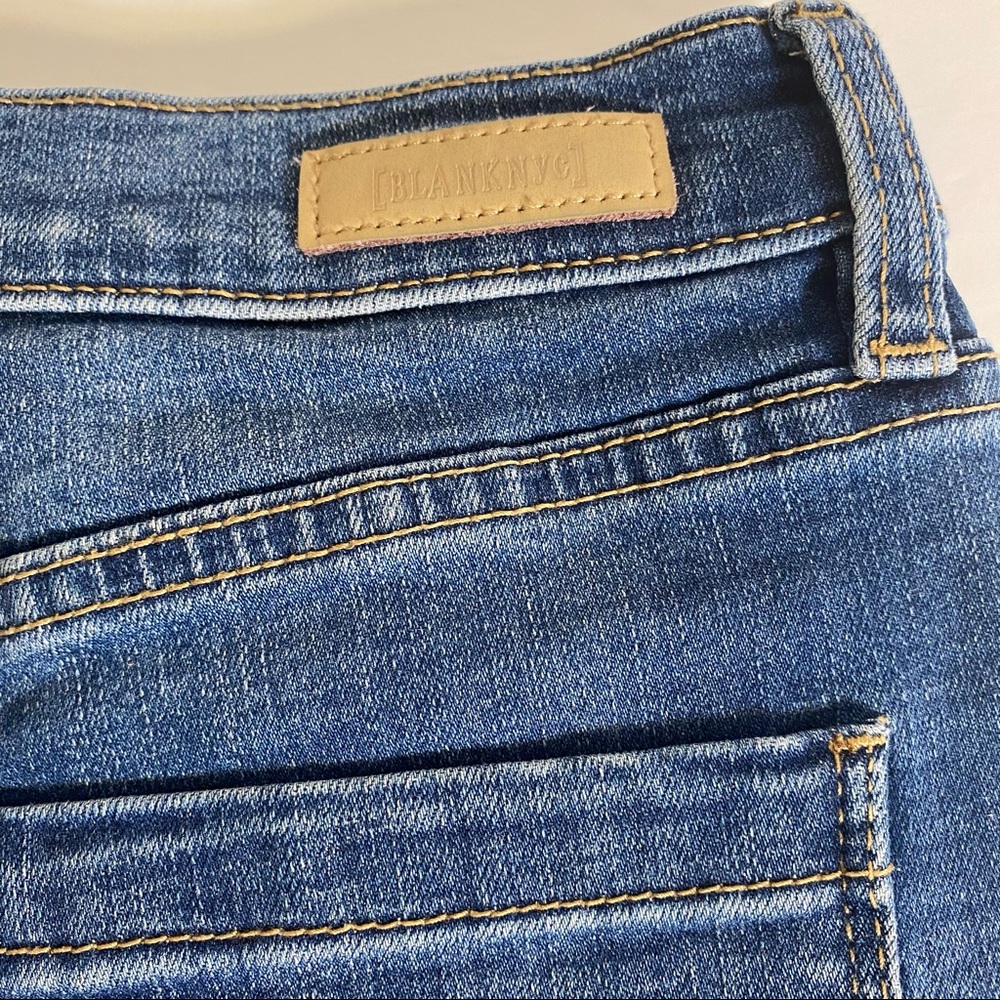 REVOLVE BLANK NYC THE ESSEX CLASSIC CUT-OFF SHORT - Picture 8 of 11